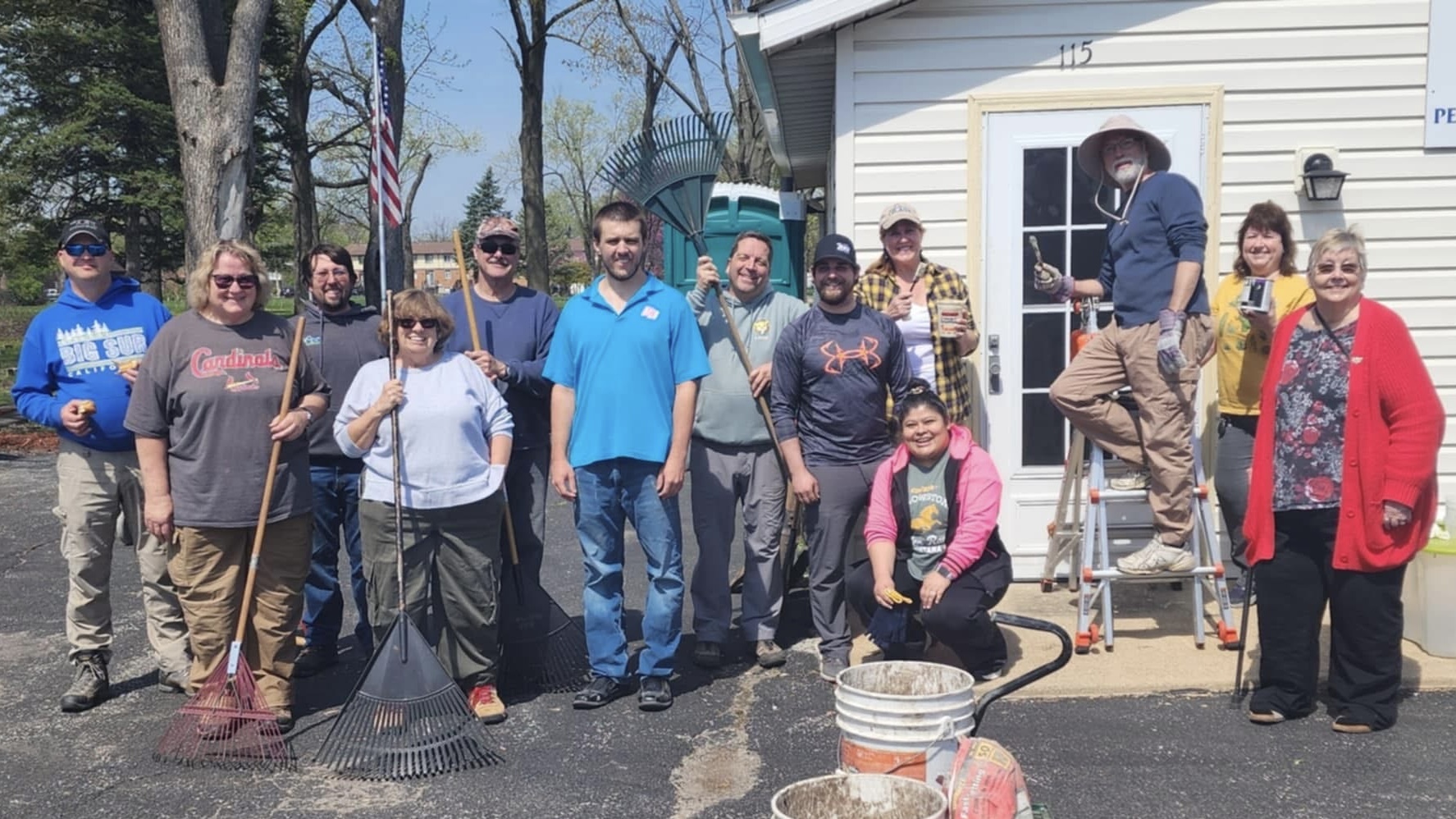 Loonwoman and gang at Pet Cem CITO